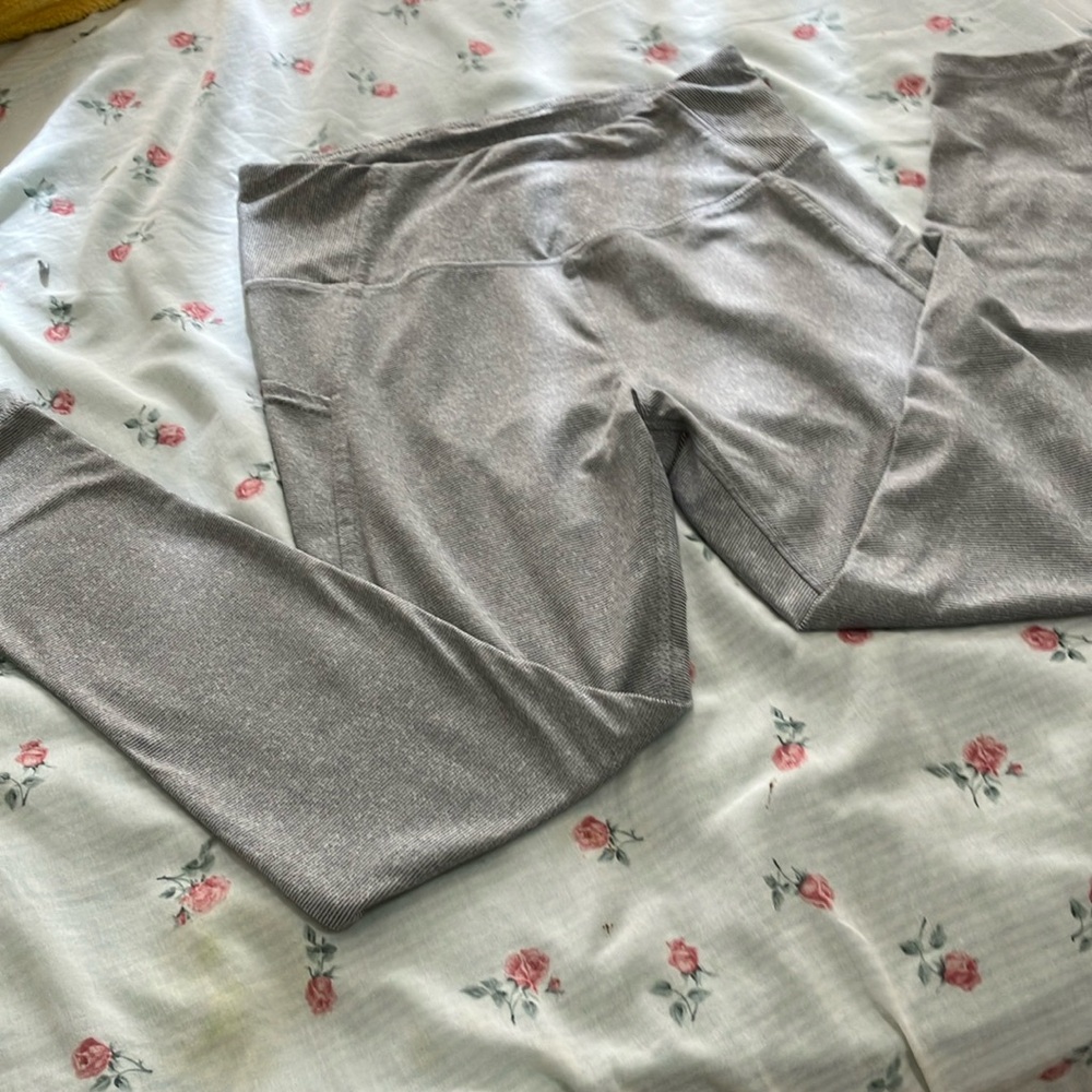 Yoga/exercise pants